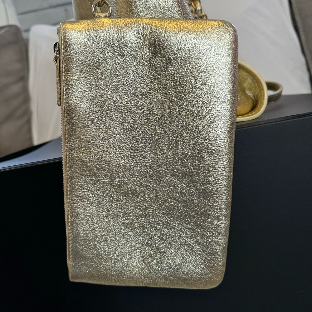 Limited Edition ! NWT Large Gold Calfskin Chanel Deauville Tote - Picture 8 of 15